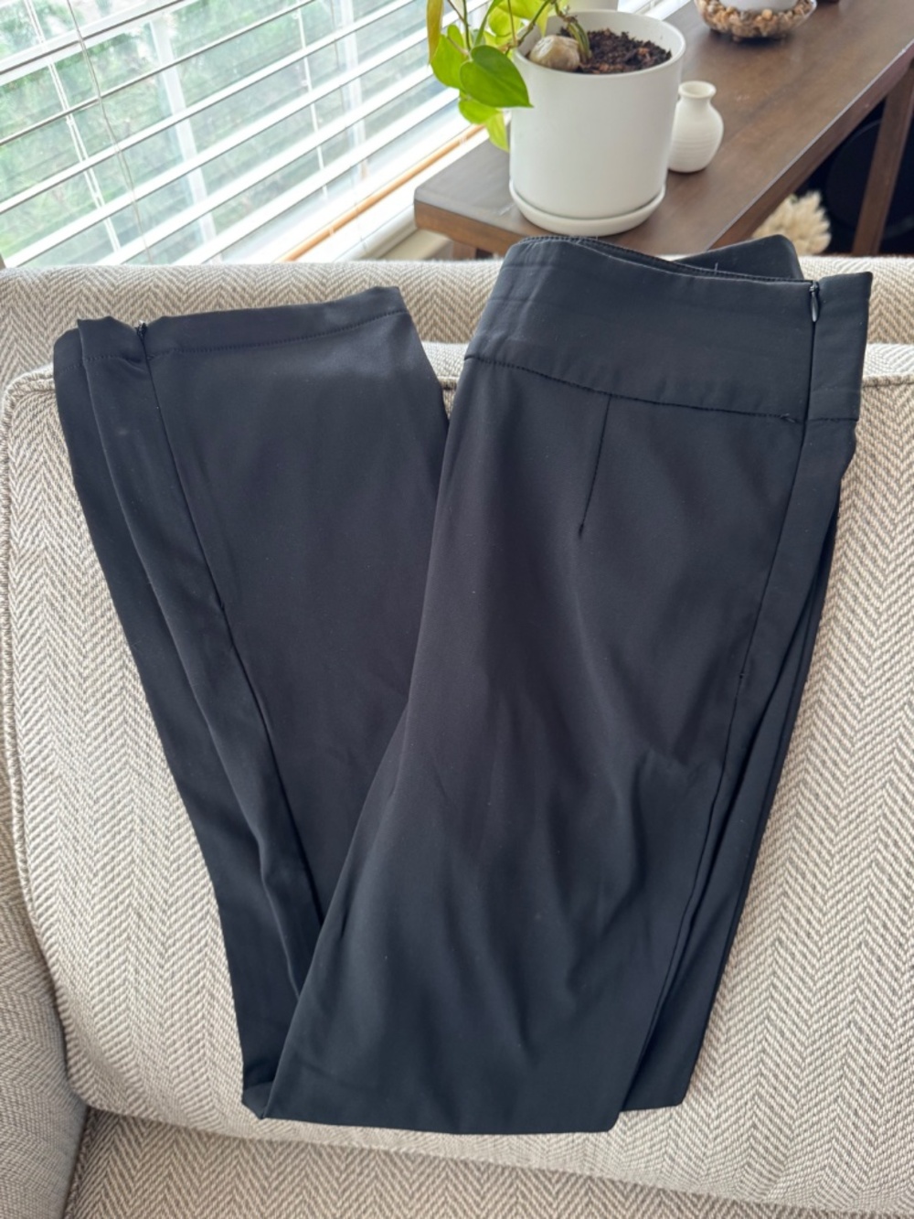 Good American Dress Pants Women’s 3 Straight Leg / Tapered Ankle Zip Black
